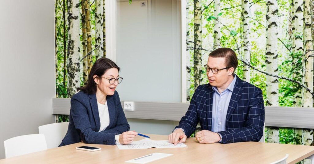 Mutkatonta yhteydenpitoa asiakkaiden kanssa – Jouni & Heini esittäytyvät