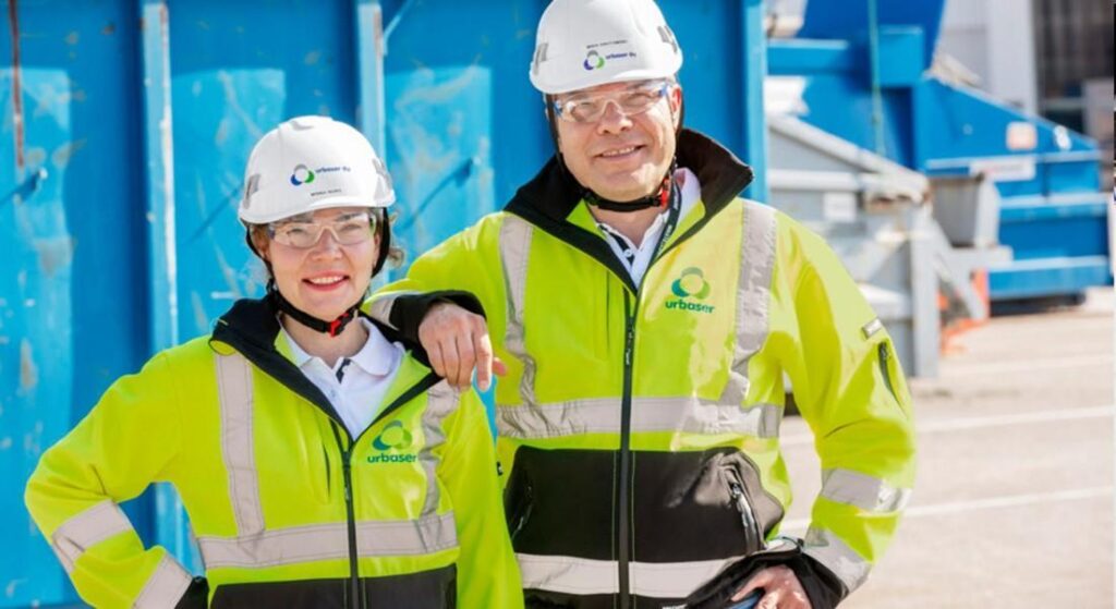 Jätehuollon vastuullisuus on yhteistyötä: ketjun jokainen lenkki vaikuttaa lopputuloksen.